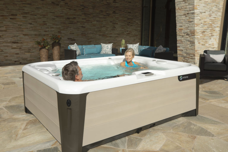 Many hot tub shoppers wonder if hot tubs could really be that different. Don’t they all hold and heat water? Don’t they all have jets?