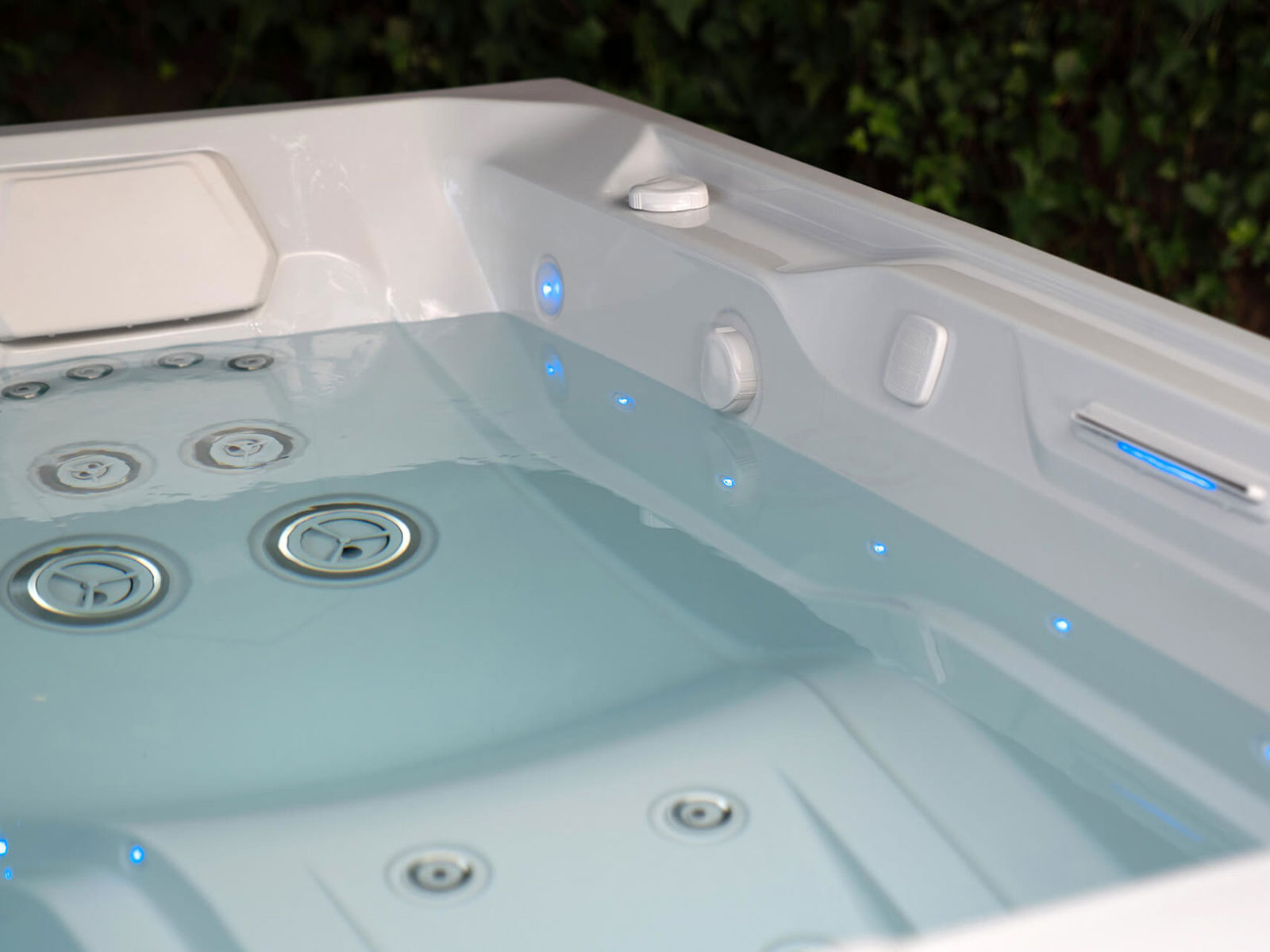 hotspring spas limelight collection 